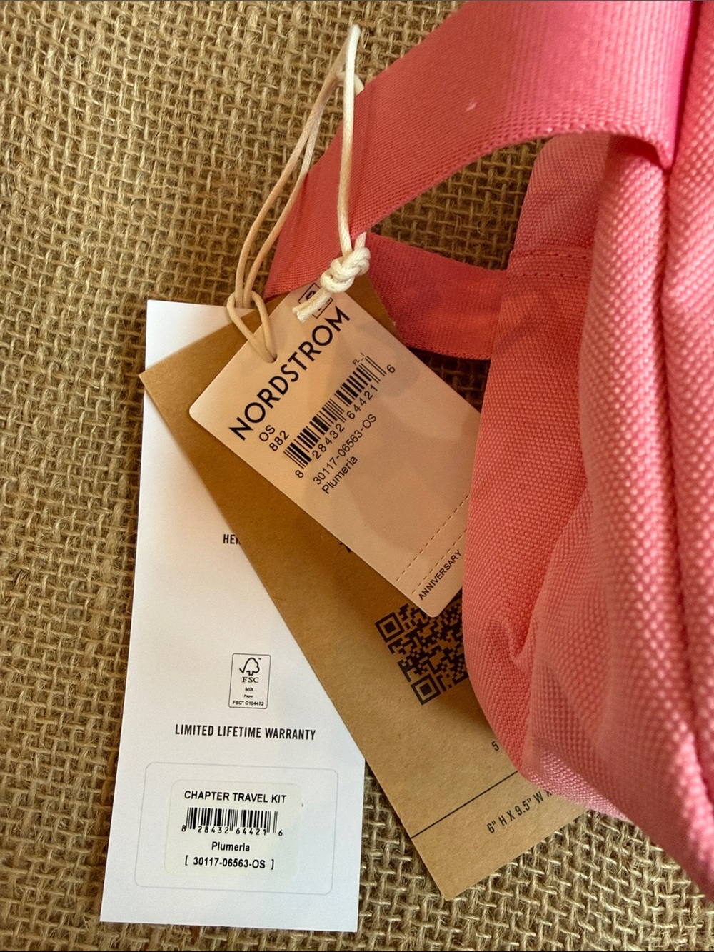 Limited Edition Herschel Supply Company Pink Cosmetic Pouch brand new with tags - Picture 7 of 11